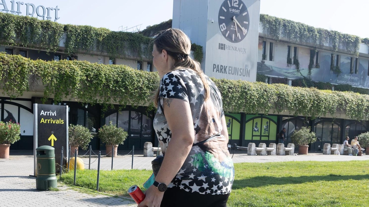 Report sull’economia del 2024: oltre due milioni di presenze grazie agli stranieri. Boom per gli alberghi del centro e del litorale, ma crollano i negozi di vicinato. Report sull’economia del 2024: oltre due milioni di presenze grazie agli stranieri. Boom per gli alberghi del centro e del litorale, ma crollano i negozi di vicinato.
