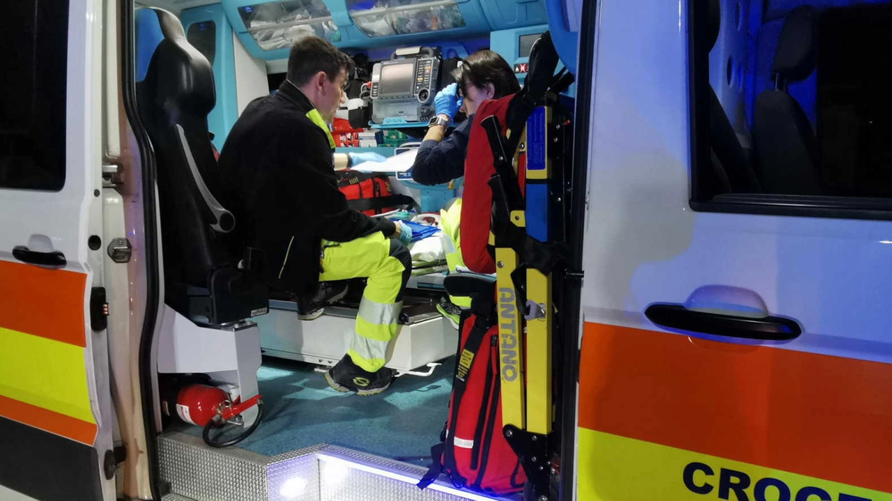 Sul posto sono intervenuti i soccorsi del 118 (Foto di repertorio) Sul posto sono intervenuti i soccorsi del 118 (Foto di repertorio)