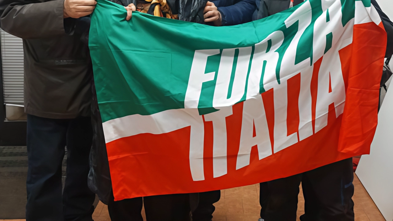 Gabriele Pacini è stato eletto coordinatore di Forza Italia nel congresso del partito che si è tenuto al circolo Mcl... Gabriele Pacini è stato eletto coordinatore di Forza Italia nel congresso del partito che si è tenuto al circolo Mcl...