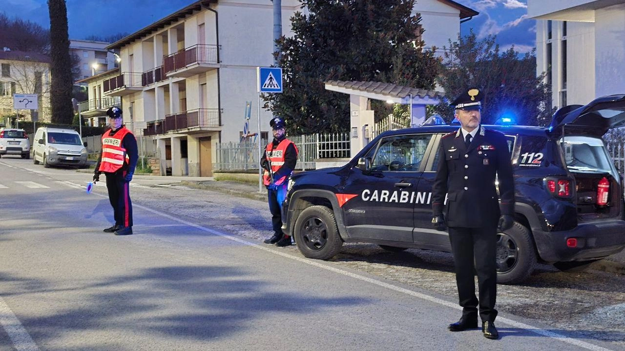 Pomeriggio di controlli serrati sul territorio umbertidese quello di giovedì scorso da parte dei carabinieri. In particolare l’azione dei... Pomeriggio di controlli serrati sul territorio umbertidese quello di giovedì scorso da parte dei carabinieri. In particolare l’azione dei...
