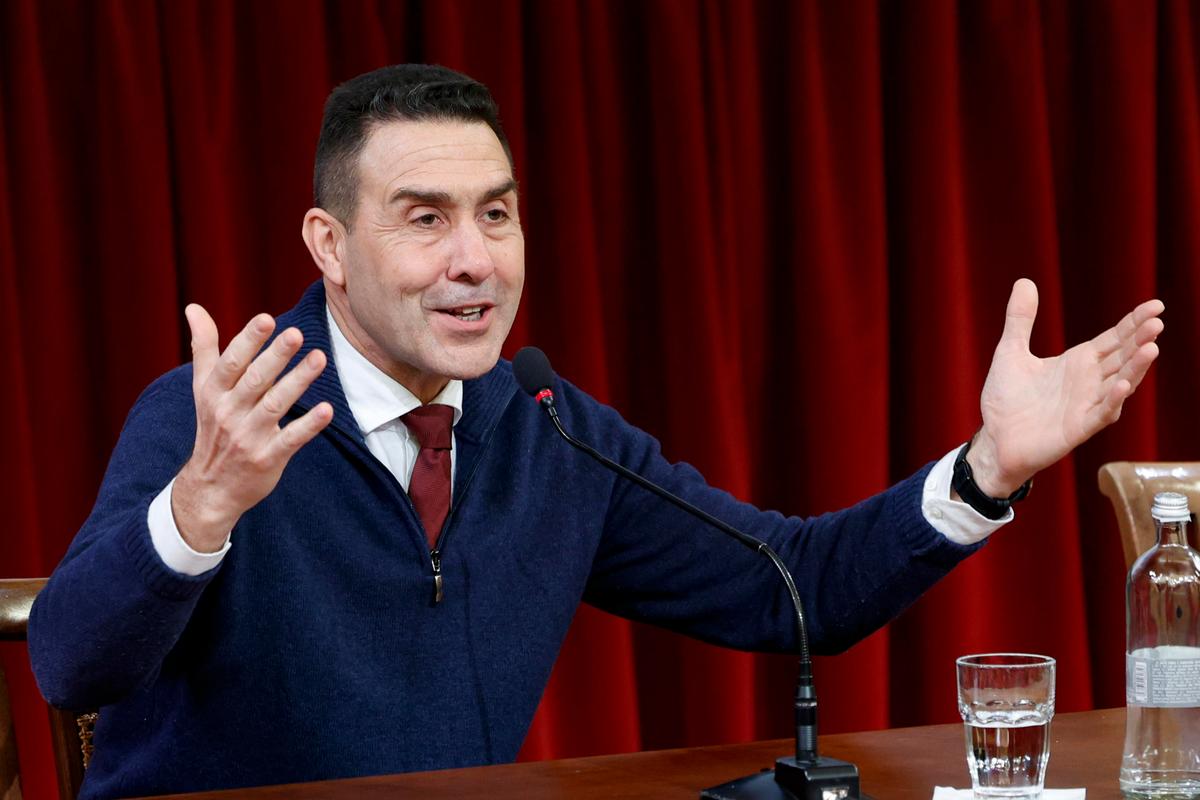 Vannacci: “Il Governo Meloni definito fascista dal sindaco, auspico una querela” Vannacci: “Il Governo Meloni definito fascista dal sindaco, auspico una querela”