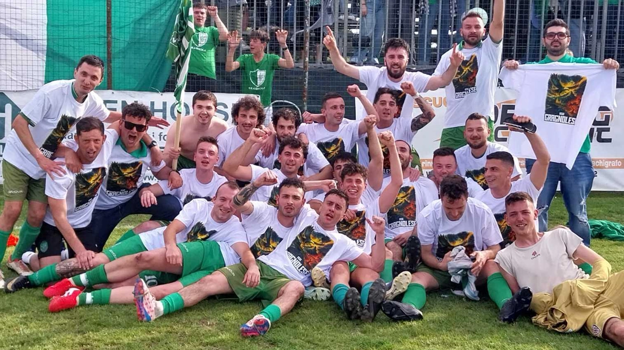 La Gragnolese festeggia la promozione in Seconda Categoria La Gragnolese festeggia la promozione in Seconda Categoria