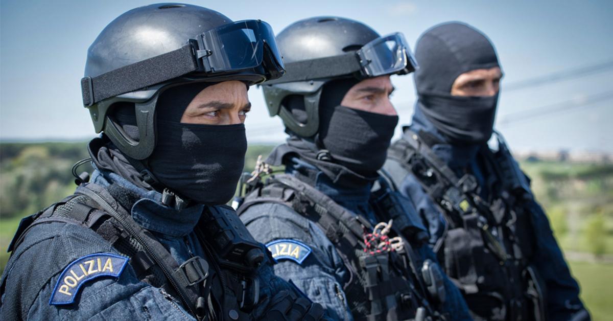 nave ostaggio di terroristi liberata in porto ma è solo un esercitazione da Lanazione.it nave ostaggio di terroristi liberata in porto ma è solo un esercitazione