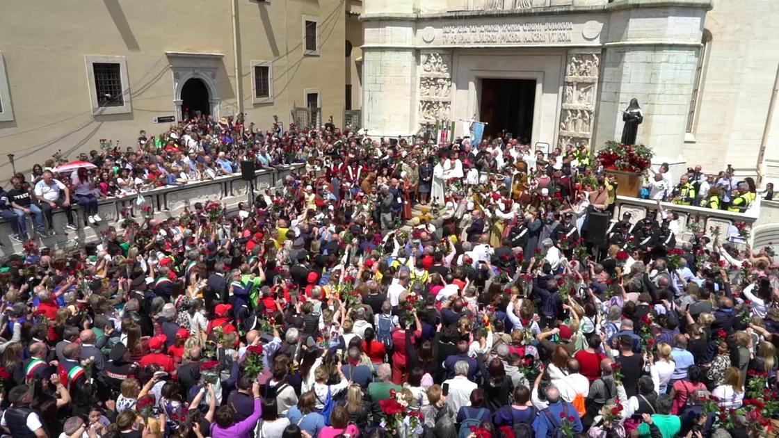 Santa Rita accende Cascia. Migliaia di fedeli in arrivo nella settimana della festa