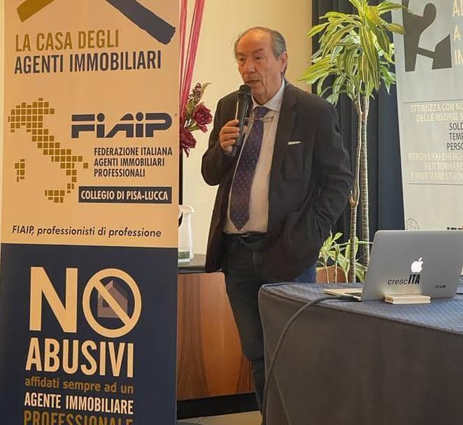 https://www.lanazione.it/image-service/view/acePublic/alias/contentid/MTRmNDUxYjctNTZjOS00/0/casa-mercato-solido-lanalisi-e-le-prospettive.jpeg?f=1.90:1&w=1200