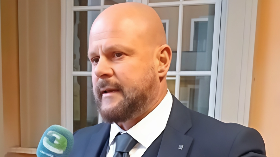Il coordinatore provinciale di Forum laboratorio politico per l’Italia, Luca Guadagnucci alla San Filippo Neri Il coordinatore provinciale di Forum laboratorio politico per l’Italia, Luca Guadagnucci alla San Filippo Neri