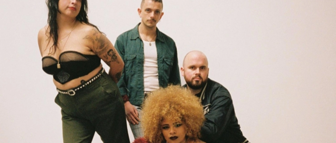 Da Londra a Prato, Special Interest e Crows in concerto