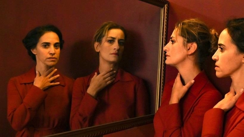 Prima nazionale per ’L’assaggiatrice di Hitler’, trasposizione teatrale del romanzo di Rosella Postorino "Raccontiamo la possibilità per ogni individuo di scivolare nella colpa senza aver scelto". Prima nazionale per ’L’assaggiatrice di Hitler’, trasposizione teatrale del romanzo di Rosella Postorino "Raccontiamo la possibilità per ogni individuo di scivolare nella colpa senza aver scelto".