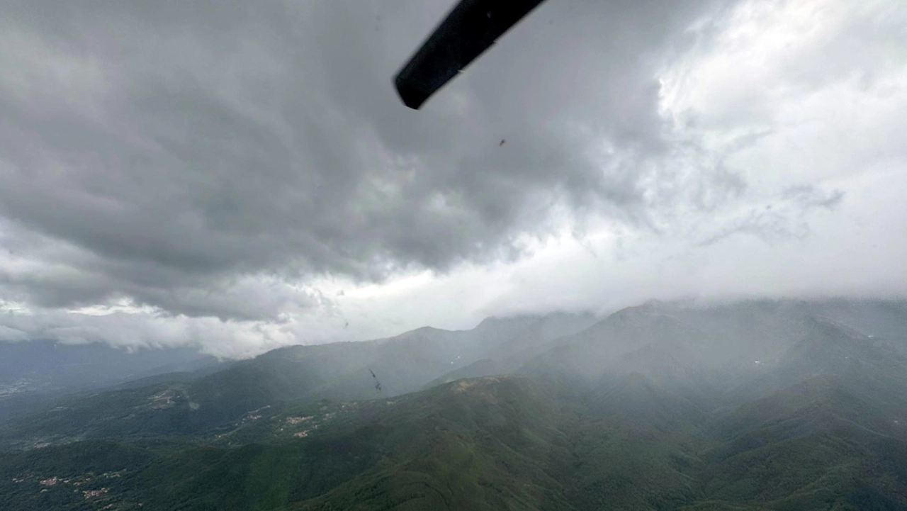 Il Soccorso Alpino impegnato con l'Aeronautica e i carabinieri Nelle ricerche dell'aereo da turismo disperso dopo il decollo da Pavullo Il Soccorso Alpino impegnato con l'Aeronautica e i carabinieri Nelle ricerche dell'aereo da turismo disperso dopo il decollo da Pavullo