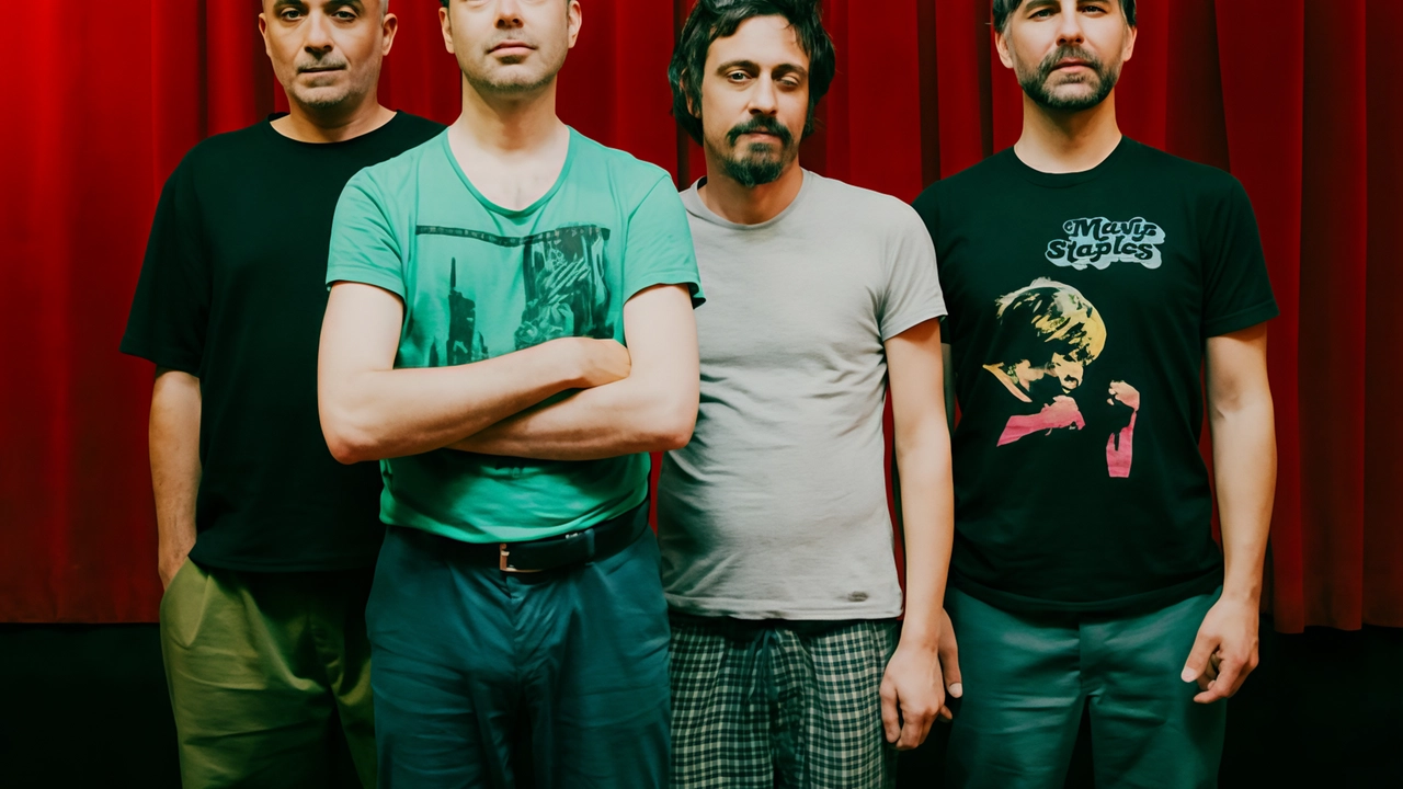 Gli ’I Hate My Village’ in concerto domani sera (ore 21,15) alle Cascine Gli ’I Hate My Village’ in concerto domani sera (ore 21,15) alle Cascine