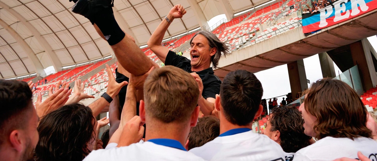 Filippo Inzaghi lascia il Pisa: un viaggio di passione e promozione in Serie A