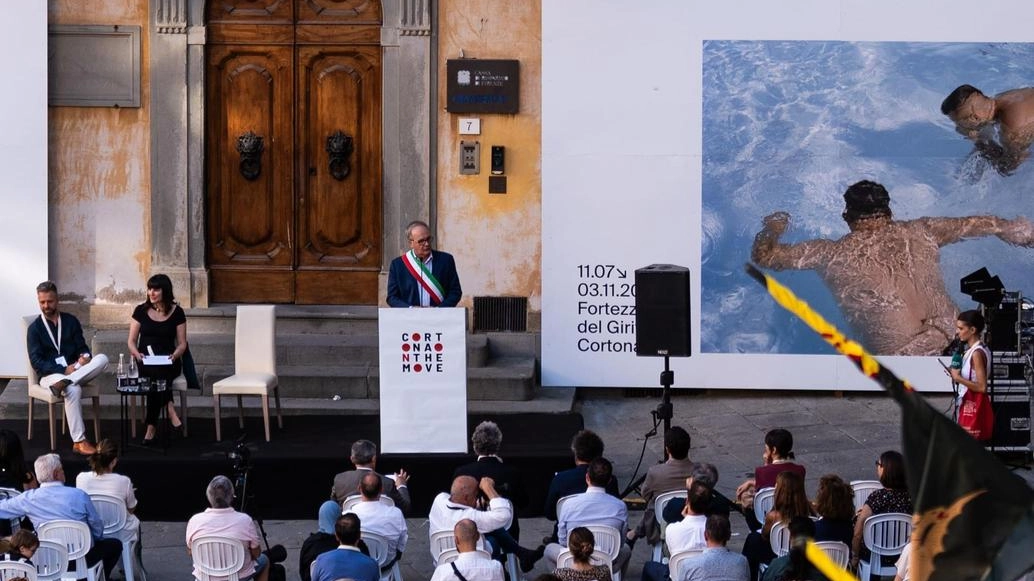 Si scaldano i motori della nuova edizione di Cortona On the Move che tornerà nella città etrusca il 17 luglio... Si scaldano i motori della nuova edizione di Cortona On the Move che tornerà nella città etrusca il 17 luglio...