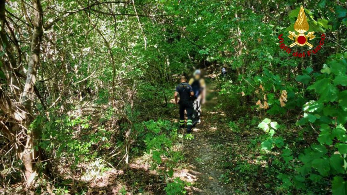 firenze litiga con il marito e fugge nei boschi trovata dai vigili del fuoco