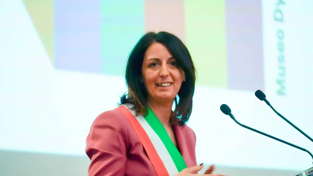 Il sindaco di Barga, Caterina Campani è da ieri in Scozia per una missione insieme alla presidente dei Lucchesi nel mondo Il sindaco di Barga, Caterina Campani è da ieri in Scozia per una missione insieme alla presidente dei Lucchesi nel mondo