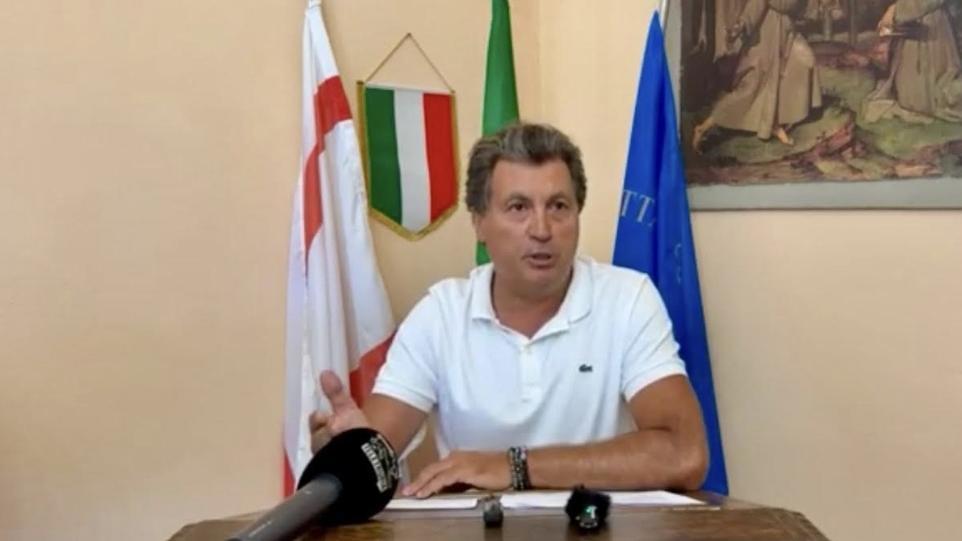 Apertura piscina, sindaco Agnelli: “Scuse doverose, accuse stucchevoli” Apertura piscina, sindaco Agnelli: “Scuse doverose, accuse stucchevoli”
