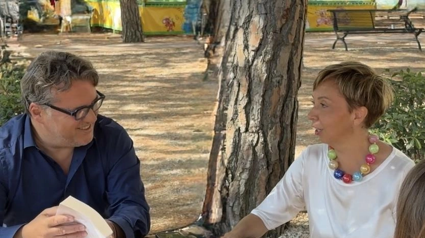 La direzione artistica è affidata alla giornalista Simona Buracci. Si parte domani alle 19, nel Parco Presentini La direzione artistica è affidata alla giornalista Simona Buracci. Si parte domani alle 19, nel Parco Presentini