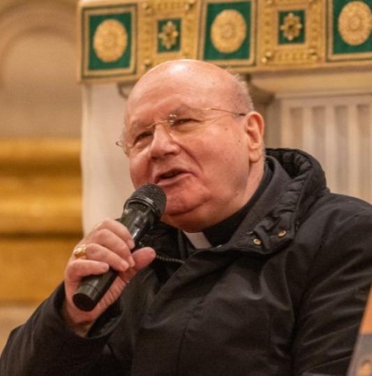 https://www.lanazione.it/image-service/view/acePublic/alias/contentid/MTVkZWRiZTktZjg1ZS00/0/carlo-acutis-il-santo-dei-giovani-modello-di-gioia-e-senso-della-vita.jpeg?f=1.90:1&h=630