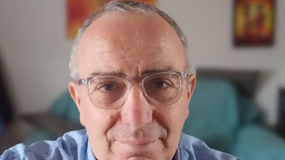 Luciano Fedeli, insieme a Sergio Lunghi, chiede l’istituzione di un tavolo permanente per affrontare i problemi della sanità Luciano Fedeli, insieme a Sergio Lunghi, chiede l’istituzione di un tavolo permanente per affrontare i problemi della sanità
