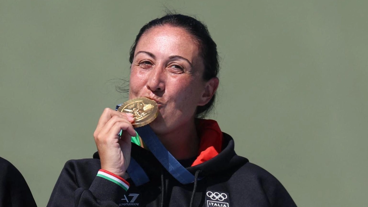 La tiratrice nata a Città della Pieve e poi cresciuta a Cetona, comune della Valdichiana Senese, si è aggiudicata il primo posto alle Olimpiadi di Parigi La tiratrice nata a Città della Pieve e poi cresciuta a Cetona, comune della Valdichiana Senese, si è aggiudicata il primo posto alle Olimpiadi di Parigi