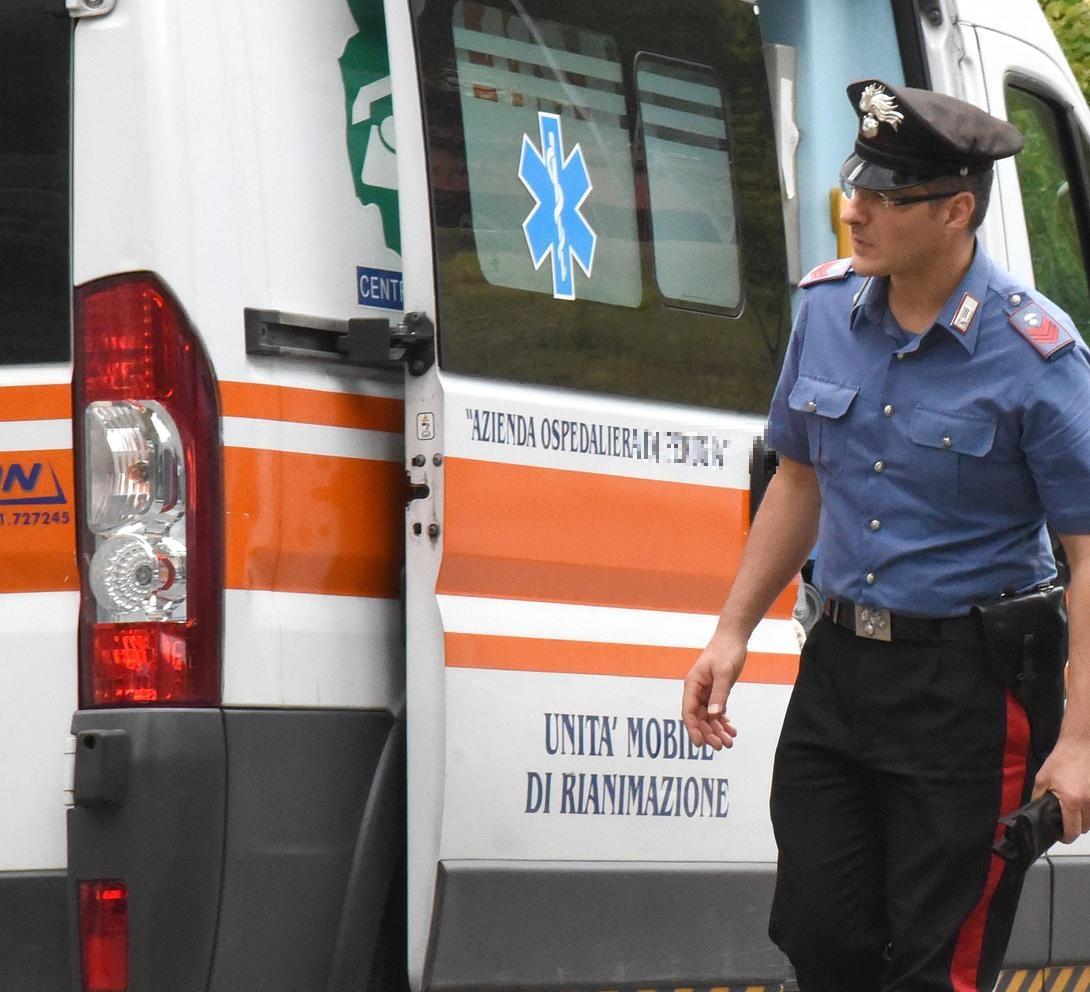 Con lo scooter contro un auto, 16enne ricoverato in gravi condizioni Con lo scooter contro un auto, 16enne ricoverato in gravi condizioni