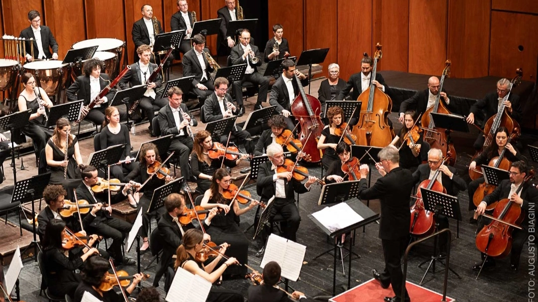 Prato, il concerto della Camerata Strumentale omaggia Britten e Sostakovic