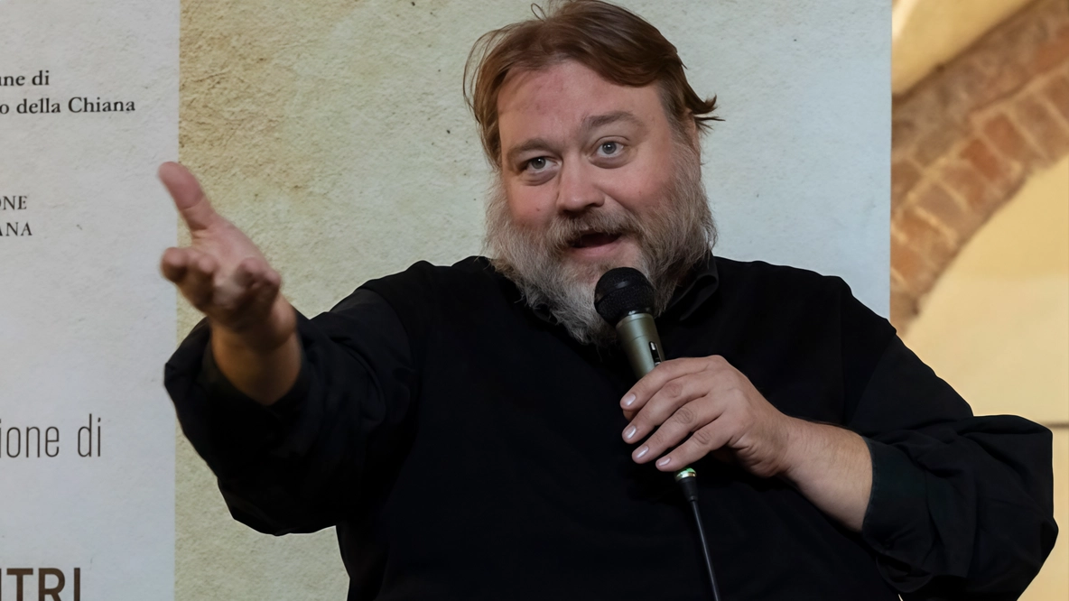 L’attore Stefano Fresi, al Foiano Book Festival nel secondo fine settimana di iniziative alla kermesse letteraria nel paese del Carnevale L’attore Stefano Fresi, al Foiano Book Festival nel secondo fine settimana di iniziative alla kermesse letteraria nel paese del Carnevale