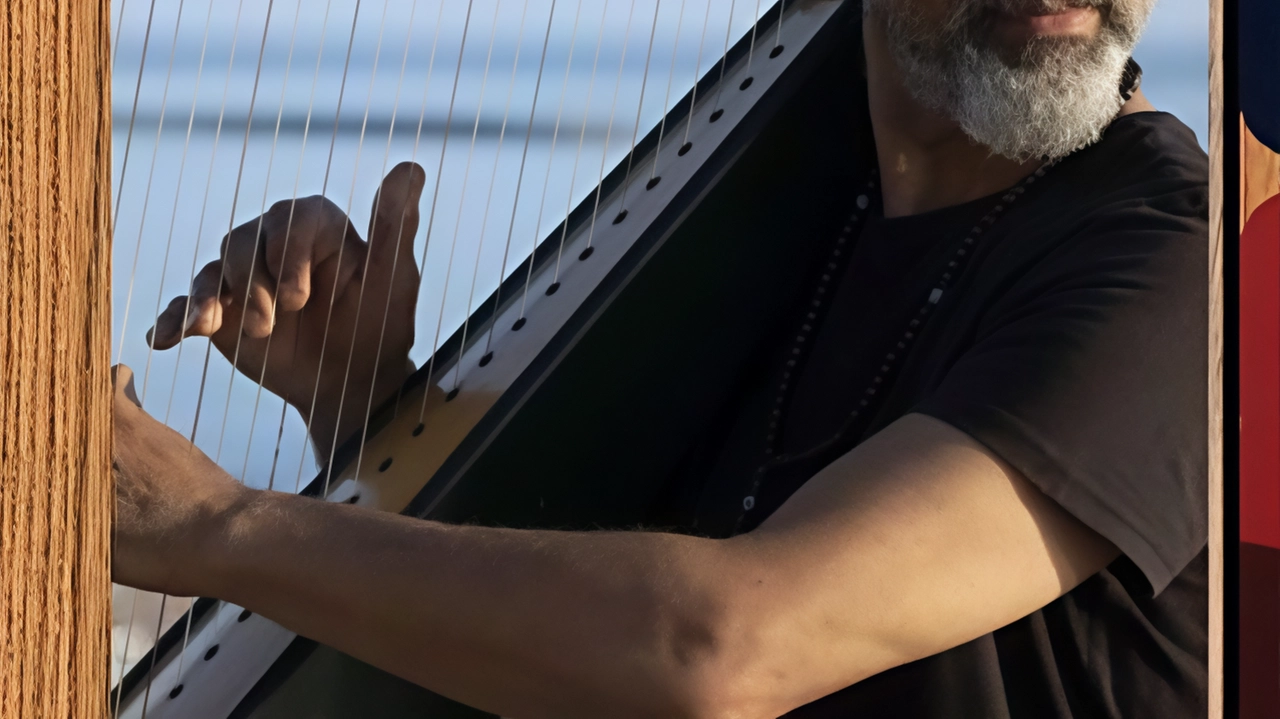 Ultimo appuntamento della rassegna ‘Palcoscenici Stellati’, oggi alle 21,30 a Villa Cuturi, Insolito Jazz con un trio di musicisti... Ultimo appuntamento della rassegna ‘Palcoscenici Stellati’, oggi alle 21,30 a Villa Cuturi, Insolito Jazz con un trio di musicisti...