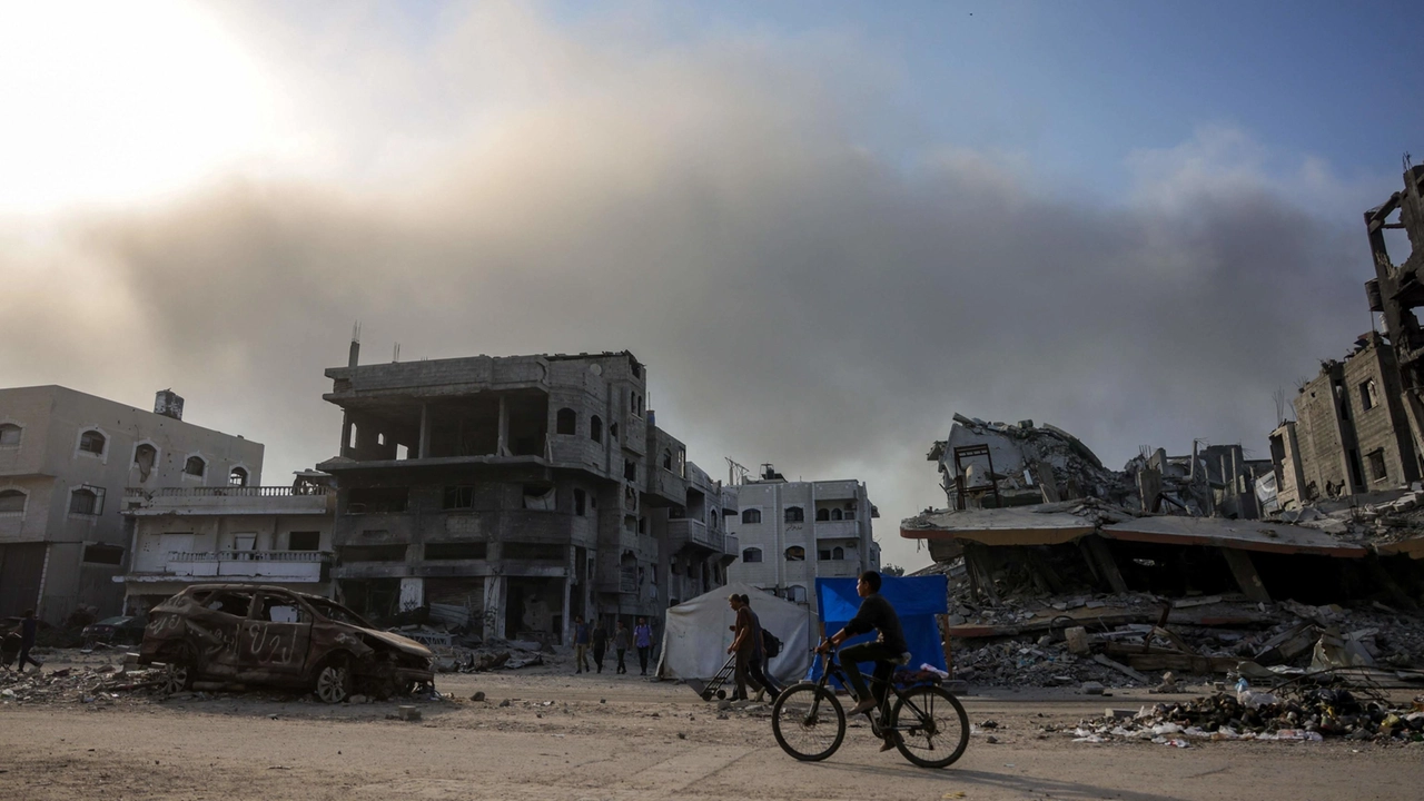 Le rovine di Jabalia, nella parte nord della Striscia di Gaza (foto Bashar Taleb/Afp) Le rovine di Jabalia, nella parte nord della Striscia di Gaza (foto Bashar Taleb/Afp)