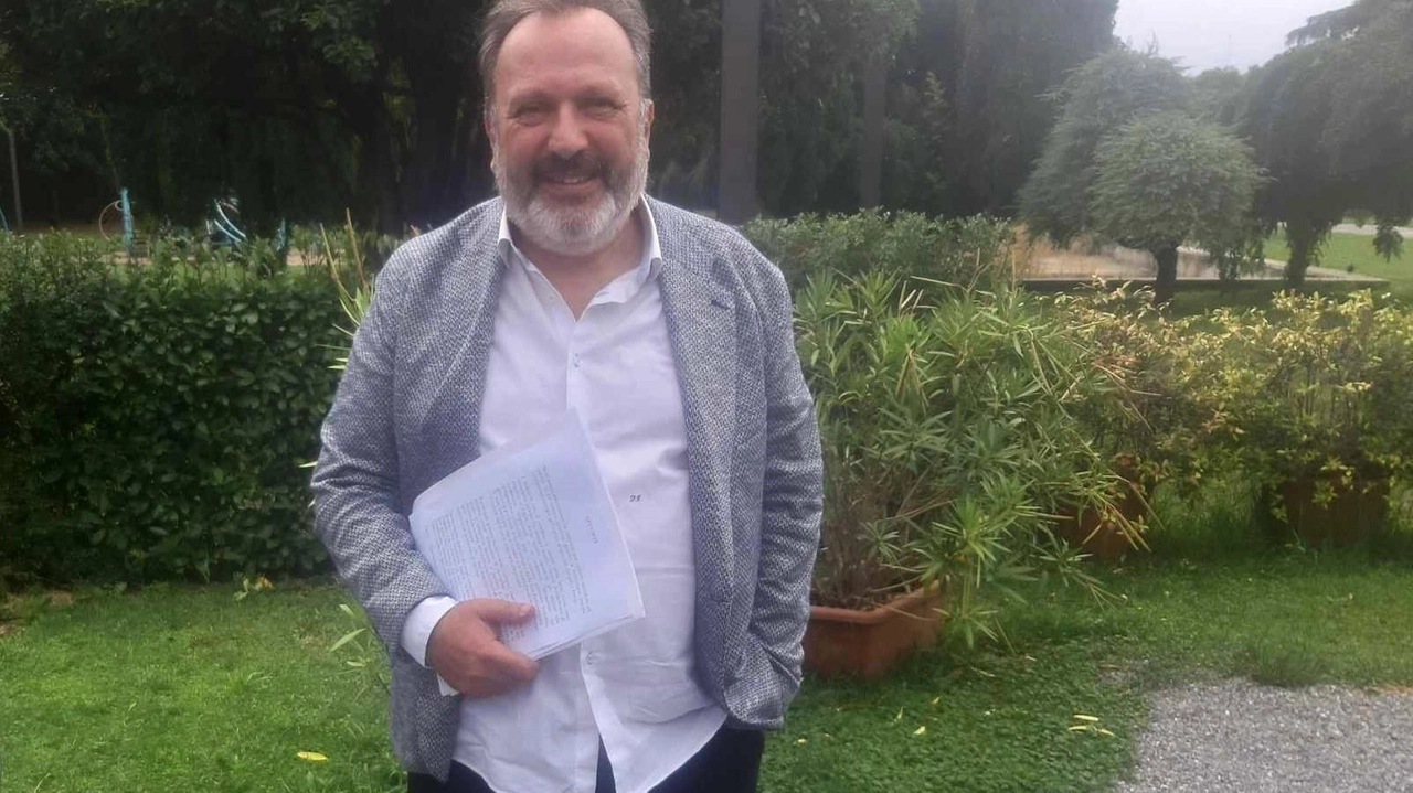 Federico Gorbi, ex vicesindaco del comune di Serravalle Pistoiese, lascia il gruppo Uniti per Serravalle con la consigliera Elisa Lotti Federico Gorbi, ex vicesindaco del comune di Serravalle Pistoiese, lascia il gruppo Uniti per Serravalle con la consigliera Elisa Lotti