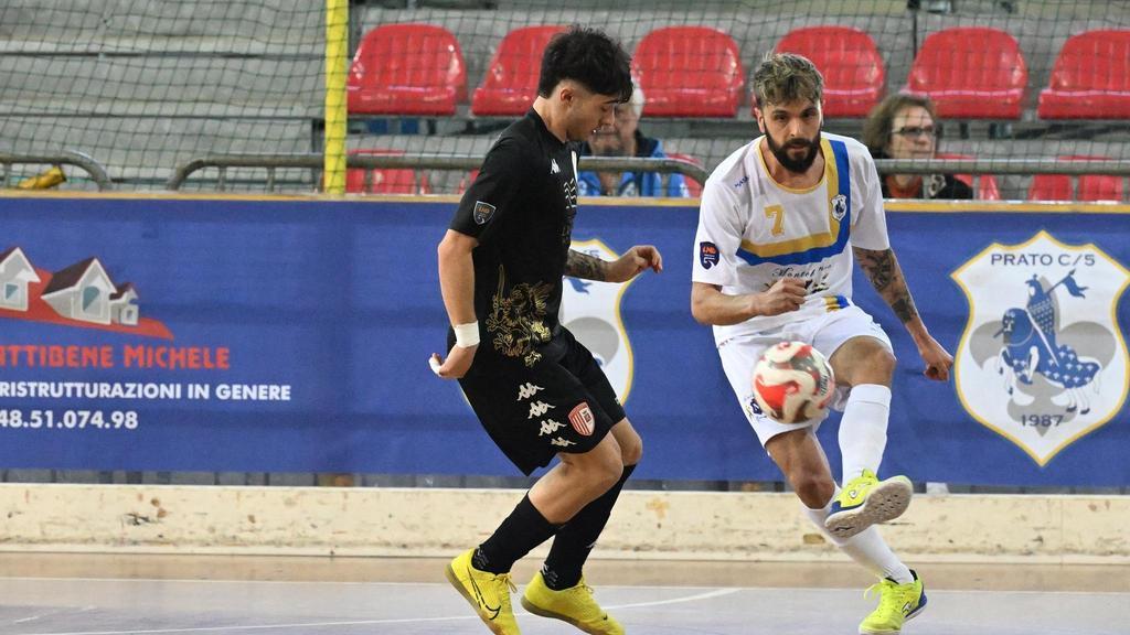 Montebianco Prato Calcio a 5: sfida decisiva contro Atlante Grosseto nei playoff A2 Montebianco Prato Calcio a 5: sfida decisiva contro Atlante Grosseto nei playoff A2
