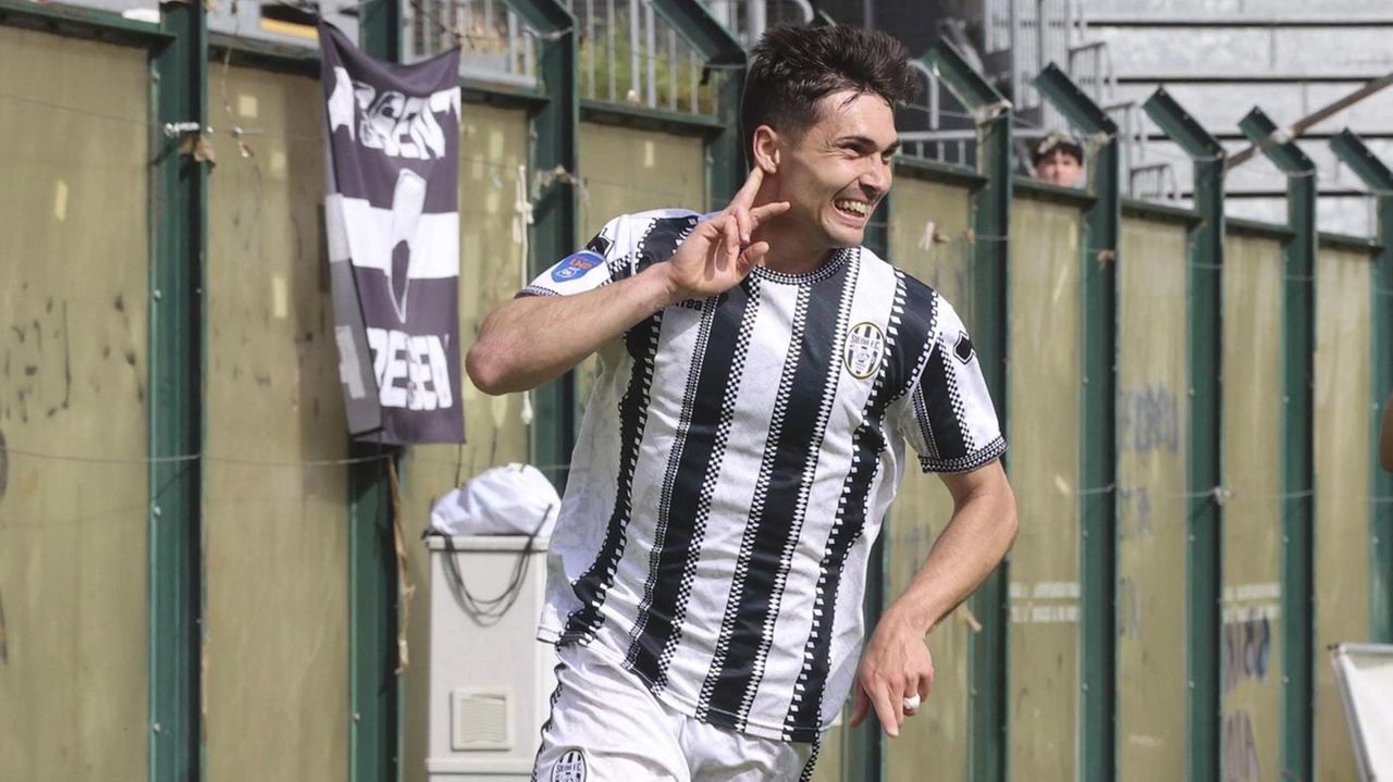 Robur Siena: vittoria schiacciante contro Ostiamare riaccende speranze play off