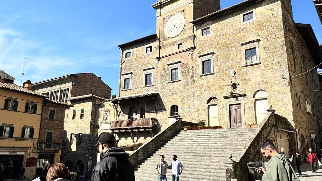 Ieri mattina shotting fotografico per un’azienda di moda nel centro a Cortona Ieri mattina shotting fotografico per un’azienda di moda nel centro a Cortona