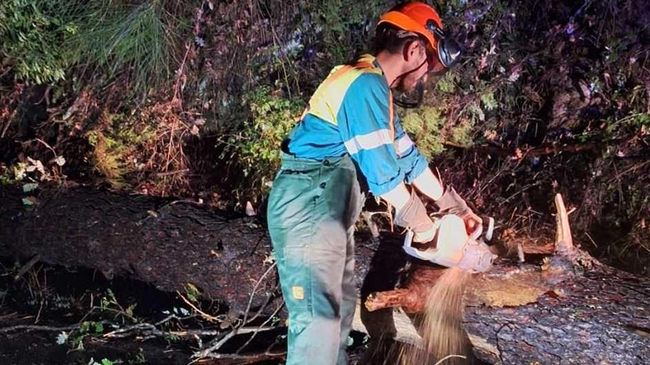 Senza elettricità 154 abitazioni in zona Castello, niente acqua a Campiglia Senza elettricità 154 abitazioni in zona Castello, niente acqua a Campiglia