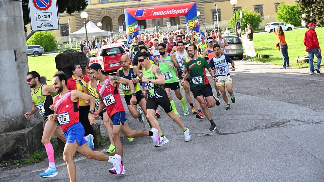 podismo è tornato il trofeo della questura di firenze foto e classifica da Lanazione.it podismo è tornato il trofeo della questura di firenze foto e classifica