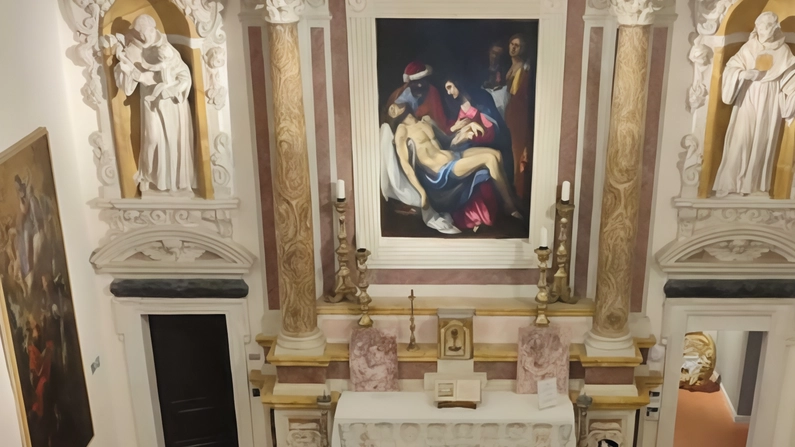 Domani al Polo le Clarisse sono in programma le presentazioni di due libri: alle 18 nella ex chiesa... Domani al Polo le Clarisse sono in programma le presentazioni di due libri: alle 18 nella ex chiesa...