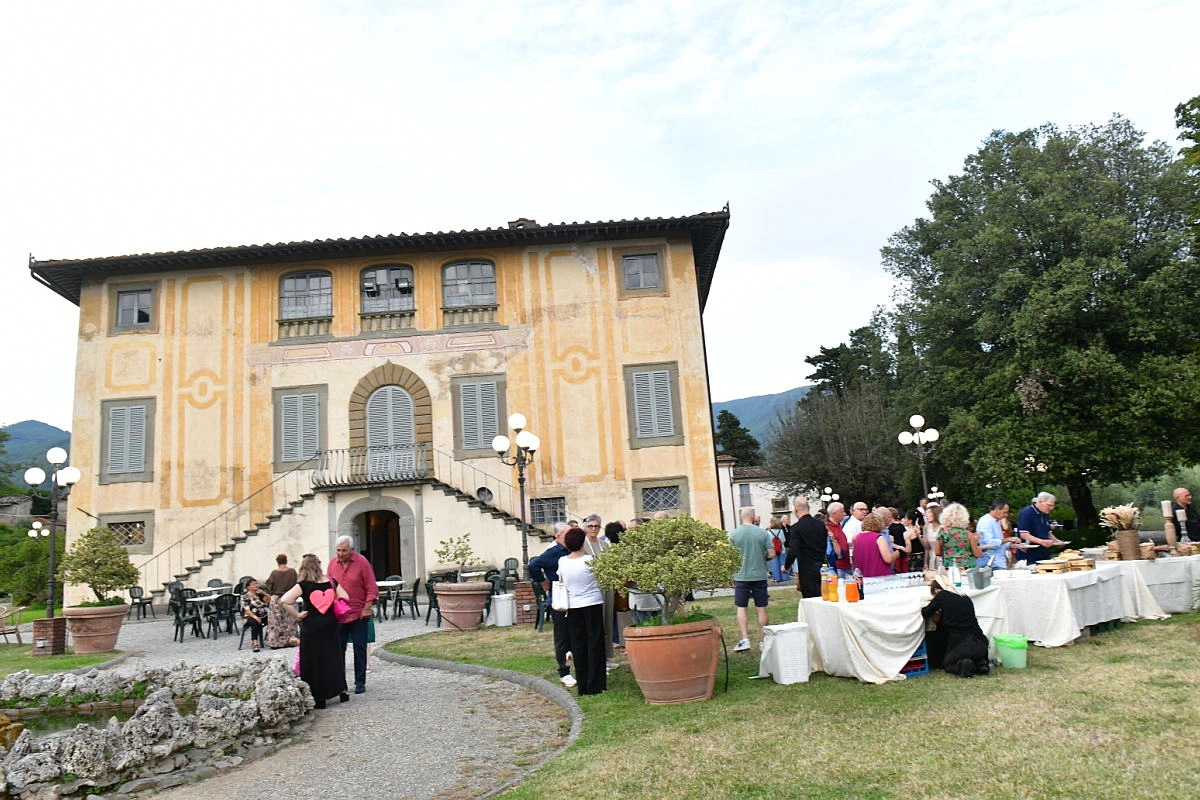immagine di sfondo 1