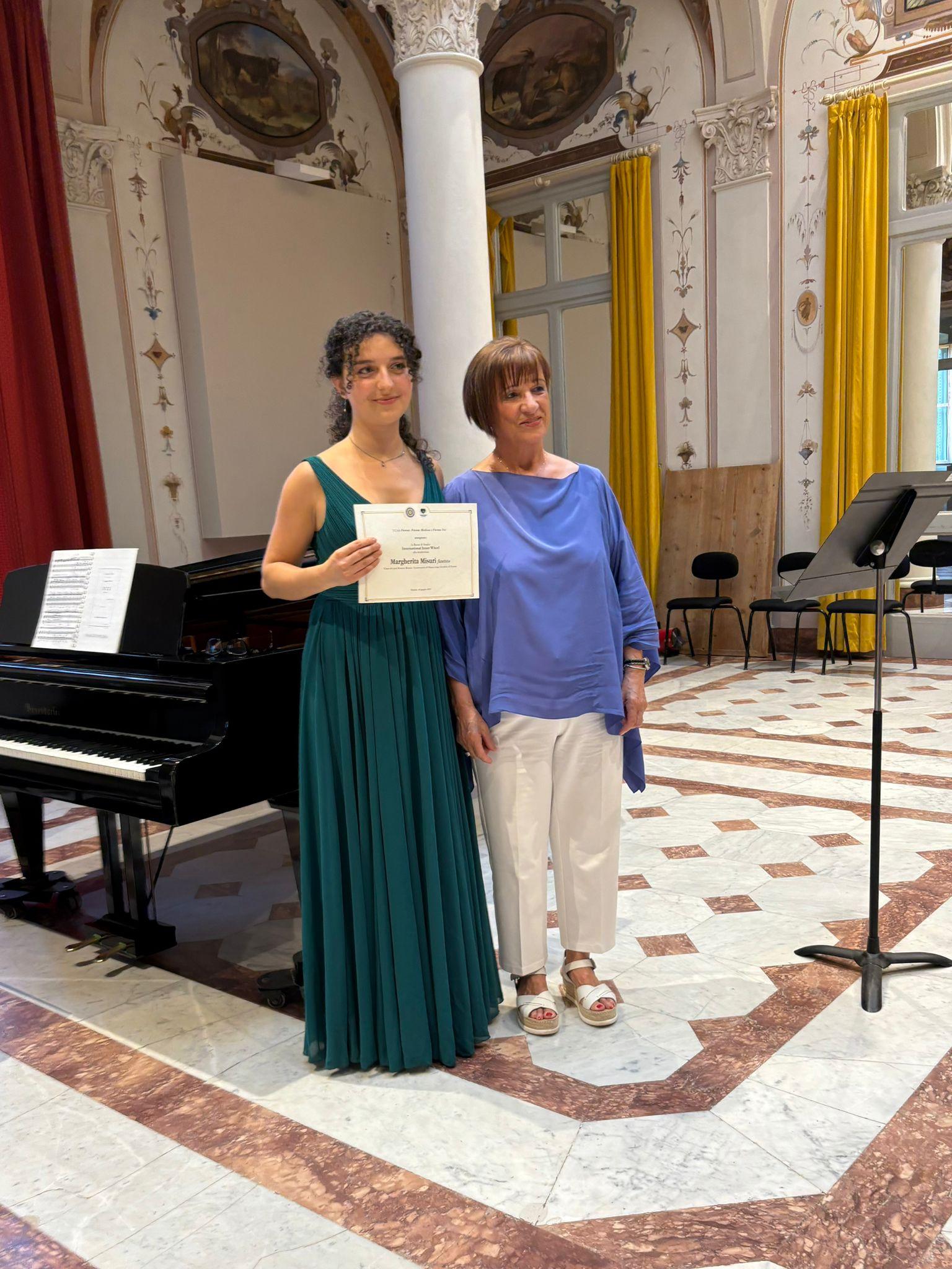 Margherita Misuri vince la Borsa di studio di Inner Wheel Margherita Misuri vince la Borsa di studio di Inner Wheel