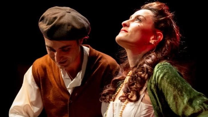Al Persio Flacco, domenica 16 febbraio alle 21, il racconto tragicomico, ricco di dolcezza e umanità, che accompagna nel... Al Persio Flacco, domenica 16 febbraio alle 21, il racconto tragicomico, ricco di dolcezza e umanità, che accompagna nel...