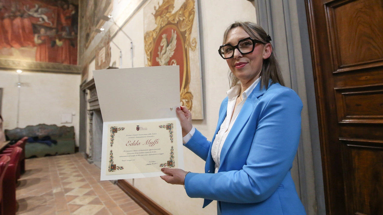 La maestra ha ricevuto un attestato di benemerenza civica La maestra ha ricevuto un attestato di benemerenza civica