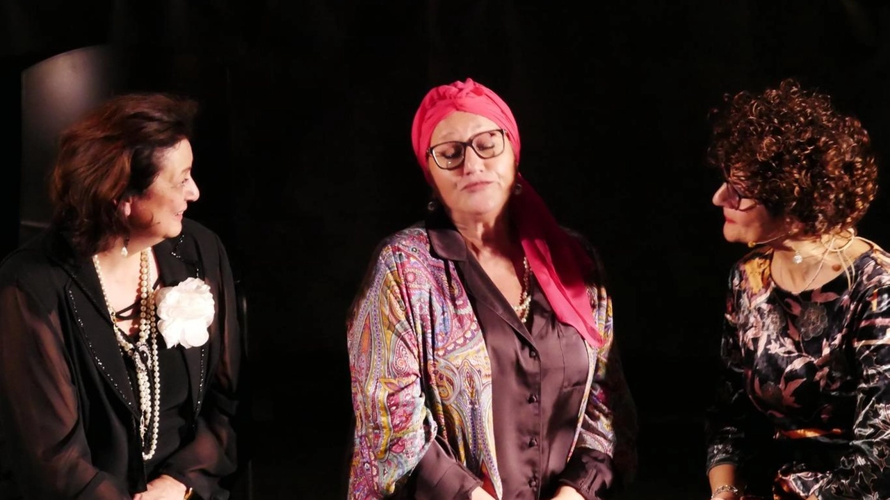 Domenica al Teatro Fabbretti il nuovo testo di Sergio Brachi con i medici che fanno gli attori. Sorrisi sulle note di Verdi, Puccini e Patty Pravo. Tanta Prato e ricavato per le cure del Parkinson . . Domenica al Teatro Fabbretti il nuovo testo di Sergio Brachi con i medici che fanno gli attori. Sorrisi sulle note di Verdi, Puccini e Patty Pravo. Tanta Prato e ricavato per le cure del Parkinson . .