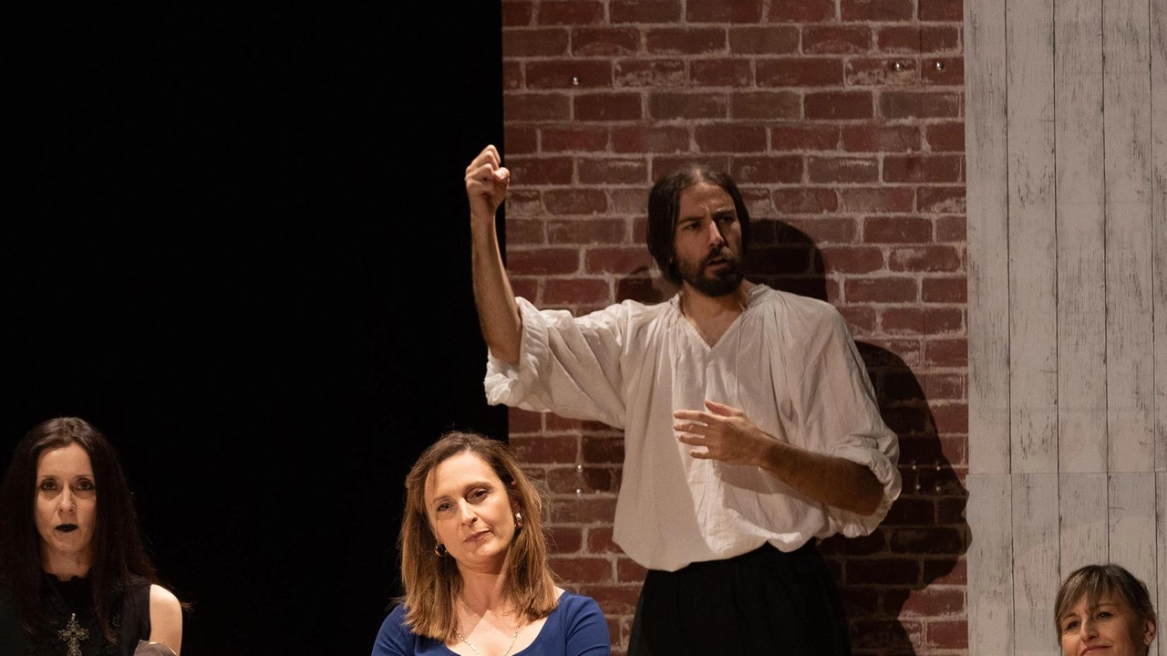 Domenica 4 maggio “Pavesini e salsa tonnata” della Compagnia Unicorno di Vinci