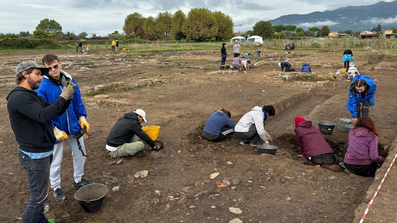 Il punto con Simonetta Menchelli sulle nuove scoperte fatte in queste ultime settimane. Domani l’open day nell’area archeologica Il punto con Simonetta Menchelli sulle nuove scoperte fatte in queste ultime settimane. Domani l’open day nell’area archeologica