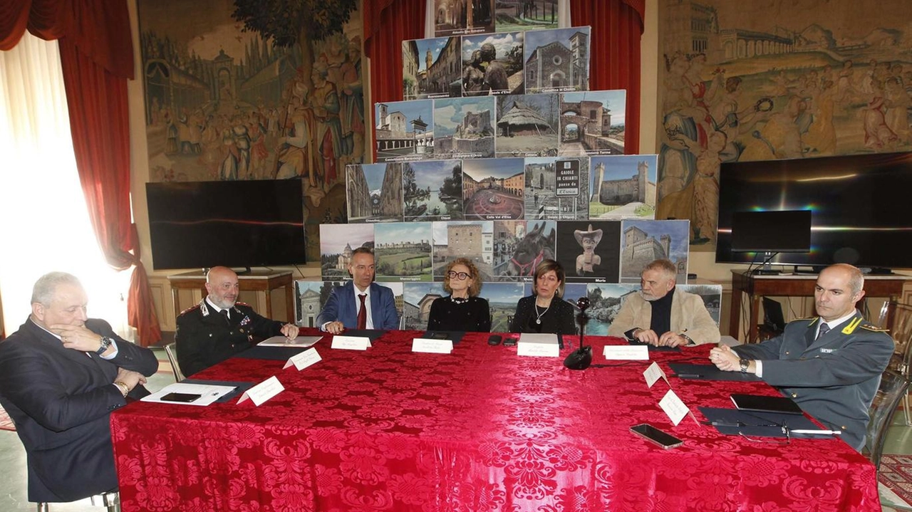 Durante il Comitato provinciale per l’ordine e la sicurezza il sindaco ha chiesto "uno sforzo". Incrementando anche la presenza dell’esercito di ’Strade sicure’. Palla a corda da vigilare.