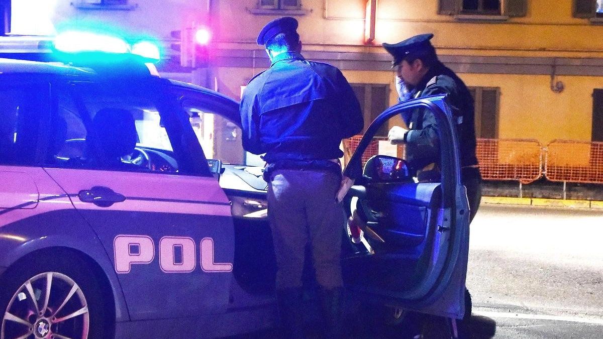 La polizia ha fermato subito i primi due e poi è riuscita ad intercettare anche il terzo La polizia ha fermato subito i primi due e poi è riuscita ad intercettare anche il terzo