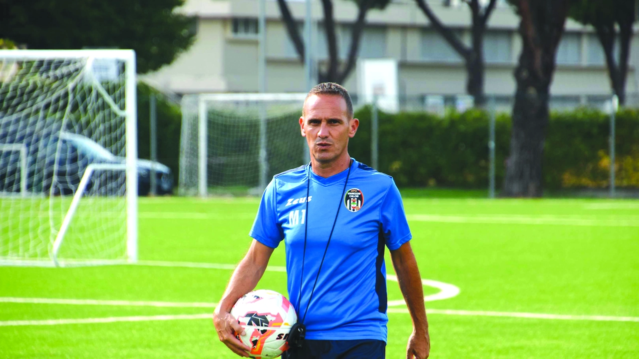 Walter Vangioni, nuovo allenatore del Viareggio Calcio Walter Vangioni, nuovo allenatore del Viareggio Calcio