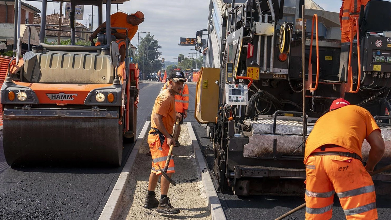Il Comune dà il via a un progetto di sistemazione delle strade nel territorio Il Comune dà il via a un progetto di sistemazione delle strade nel territorio
