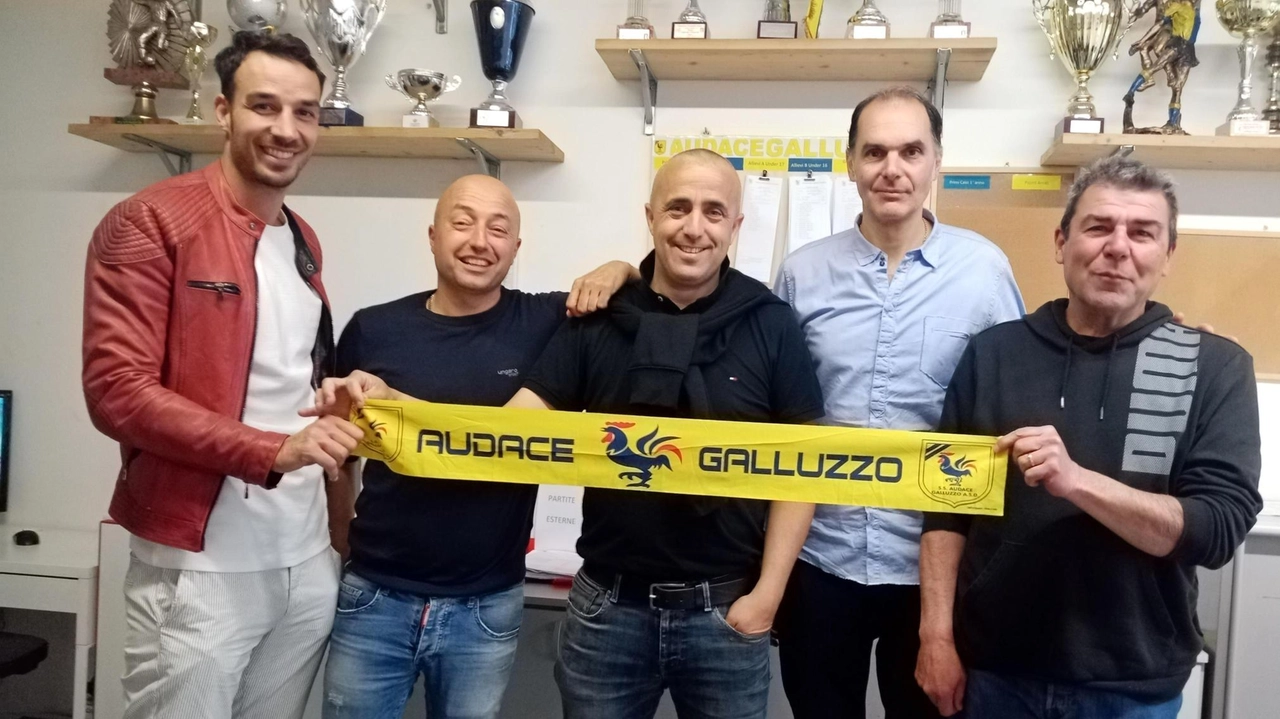 La presentazione del nuovo staff tecnico dell’Audace Galluzzo di Prima categoria con il nuovo allenatore Francesco Perini La presentazione del nuovo staff tecnico dell’Audace Galluzzo di Prima categoria con il nuovo allenatore Francesco Perini