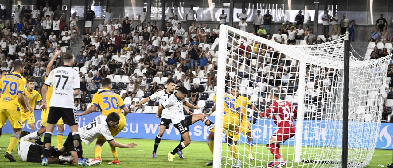 Spezia in cerca di promozione: sfida decisiva al Benito Stirpe contro il Frosinone