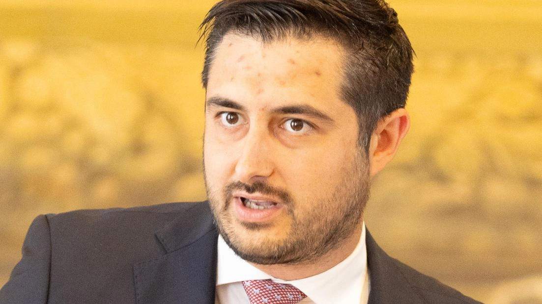Il Pd all’attacco dopo il via libera della maggioranza alla rimodulazione delle tariffe: "Intanto la città è più sporca". Sinistra Unita "Politica iniqua e miope mentre si torna ai cassonetti".