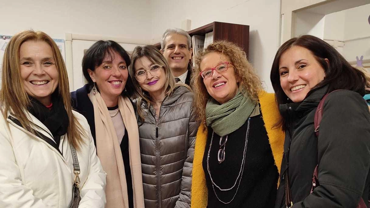 Il Centro San Marco a Pisa organizza due giornate di open day per presentare le sedi e le attività di solidarietà offerte alla comunità. Servizi per bambini e famiglie in un quartiere con disagi socio-economici. Presidente Viegi illustra le proposte per il 2024-2025, tra cui doposcuola, laboratori per adulti e sportelli di ascolto. Il Centro San Marco a Pisa organizza due giornate di open day per presentare le sedi e le attività di solidarietà offerte alla comunità. Servizi per bambini e famiglie in un quartiere con disagi socio-economici. Presidente Viegi illustra le proposte per il 2024-2025, tra cui doposcuola, laboratori per adulti e sportelli di ascolto.